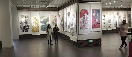 翰墨丹青頌解放，文化服務(wù)潤民心——石家莊解放75周年書畫展省圖展區(qū)暨文化藝術(shù)咨詢服務(wù)活動(dòng)圓滿落幕
